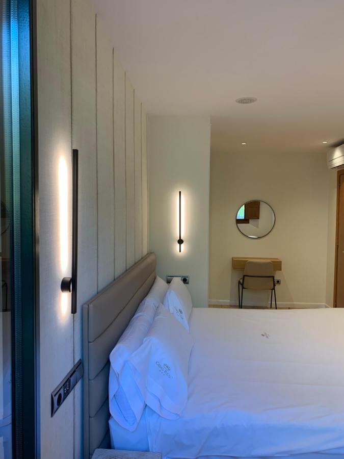 Luxury Apartment With Jacuzzi Santiago de Compostela Ngoại thất bức ảnh